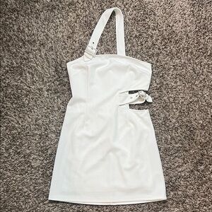 Superdown One Shoulder White Dress
